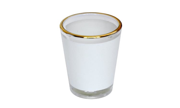 Стопка с золотой каёмкой